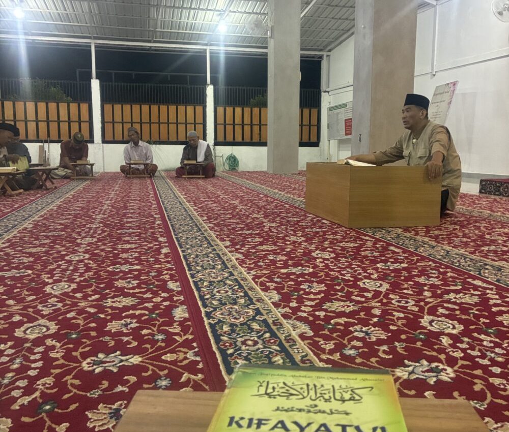 Foto pada laporan KabarNusa: Pahami Hal Penting soal Salat, Ustaz Fajar Jelaskan Kewajiban Pribadi